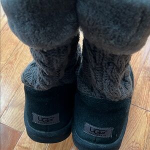 ugg boots- kids size 5 womens 7